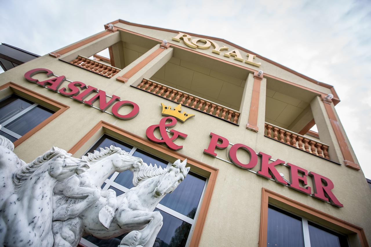 Casino & Hotel Royal Ceska Kubice Exteriér fotografie
